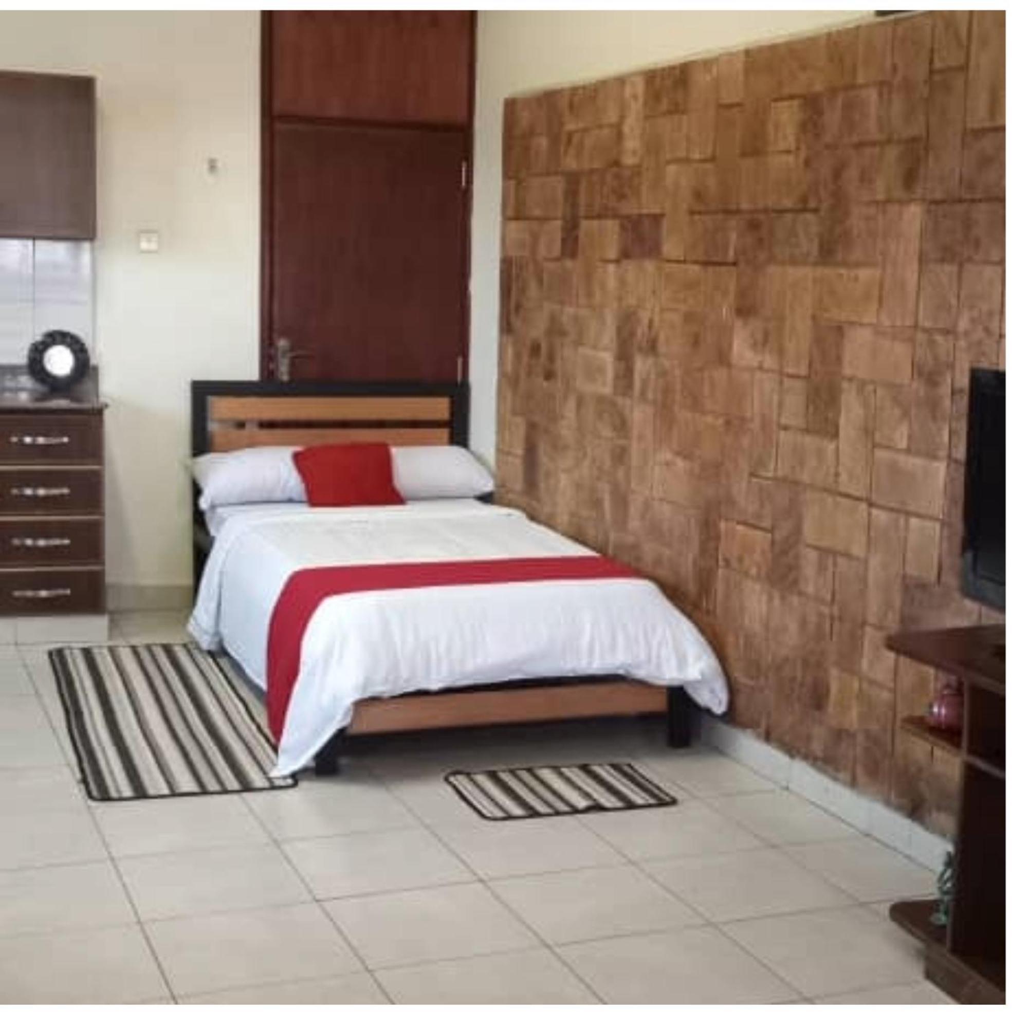The Abode Apartments Lake View & Breakfast Suite Near Beach Entebbe Kültér fotó