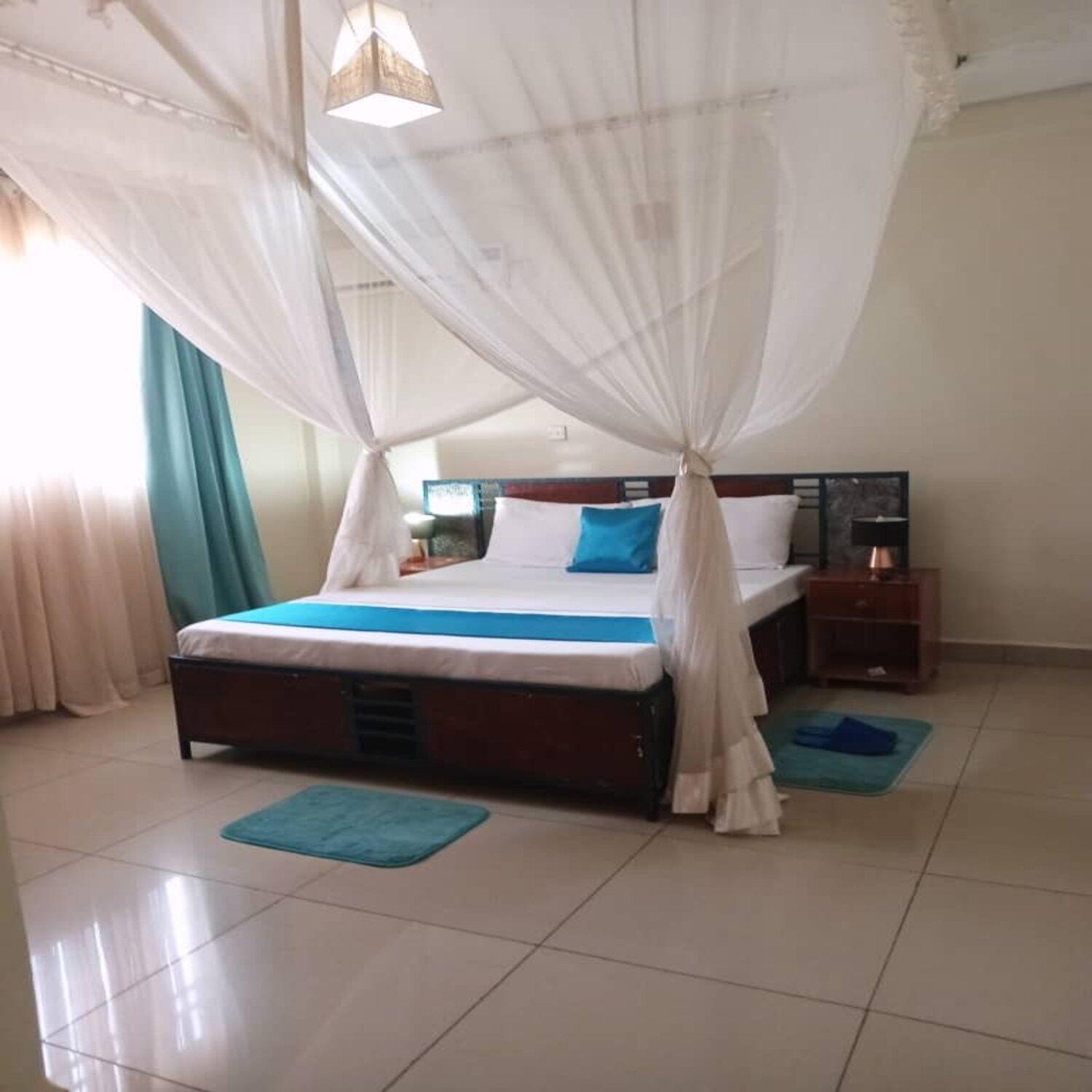 The Abode Apartments Lake View & Breakfast Suite Near Beach Entebbe Kültér fotó
